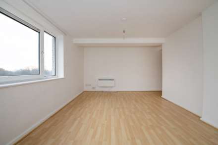 Tilehurst Court, Kersal Way, Image 4