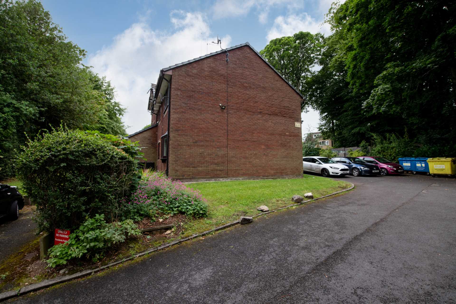Crescent Avenue, Prestwich, Image 2