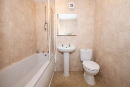 Crescent Avenue, Prestwich, Image 14