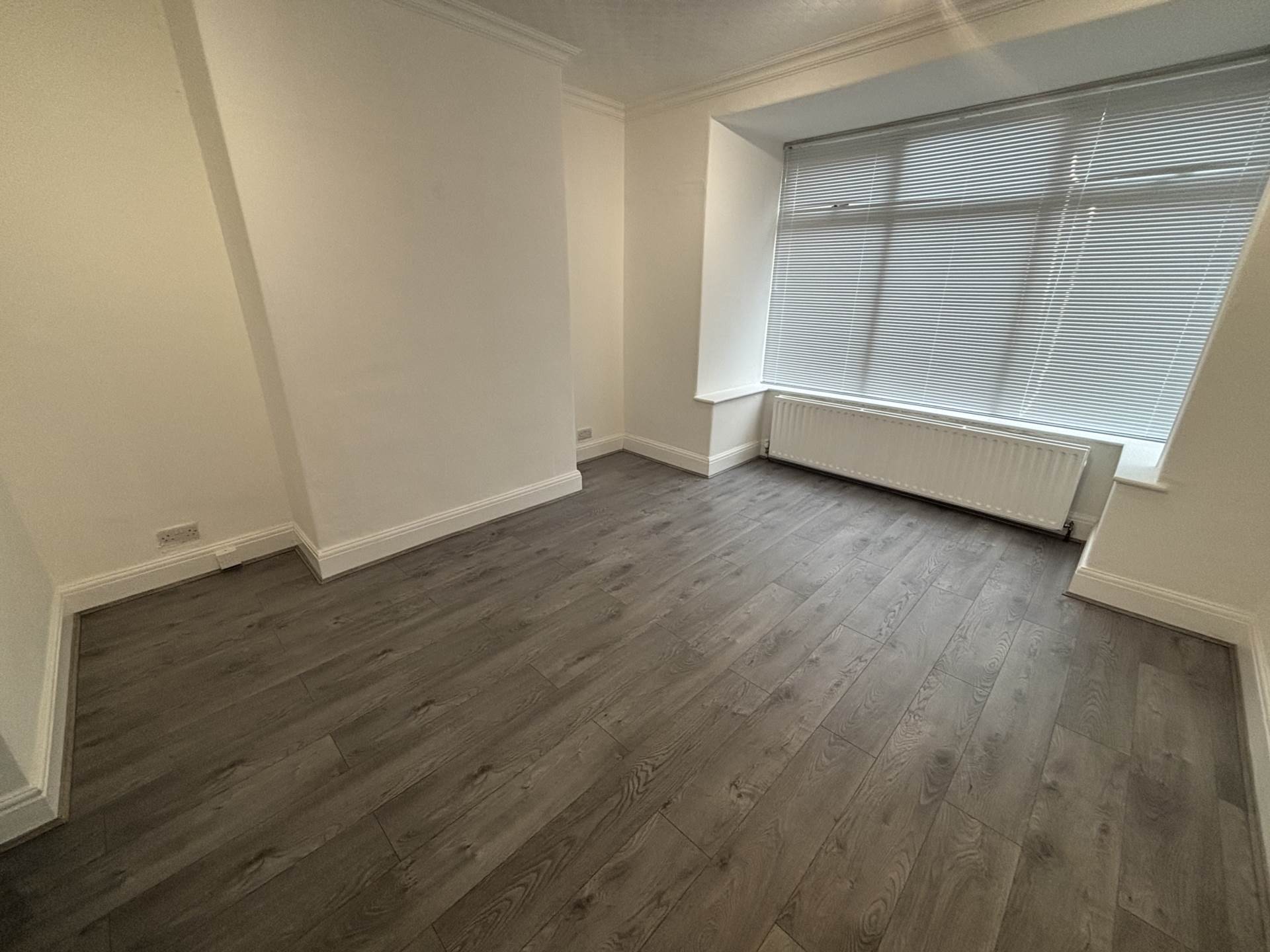 Fir Tree Avenue, Ashton-Under-Lyne, Image 4
