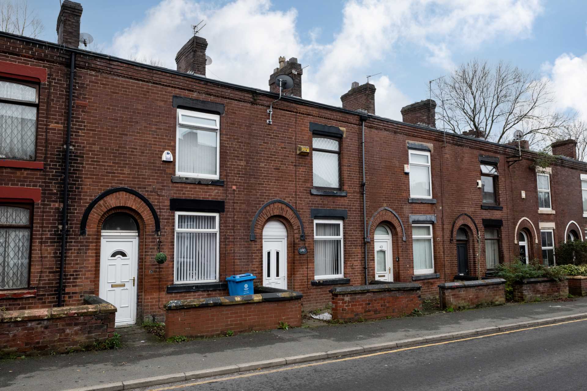 Coalshaw Green Road, Oldham, Image 1