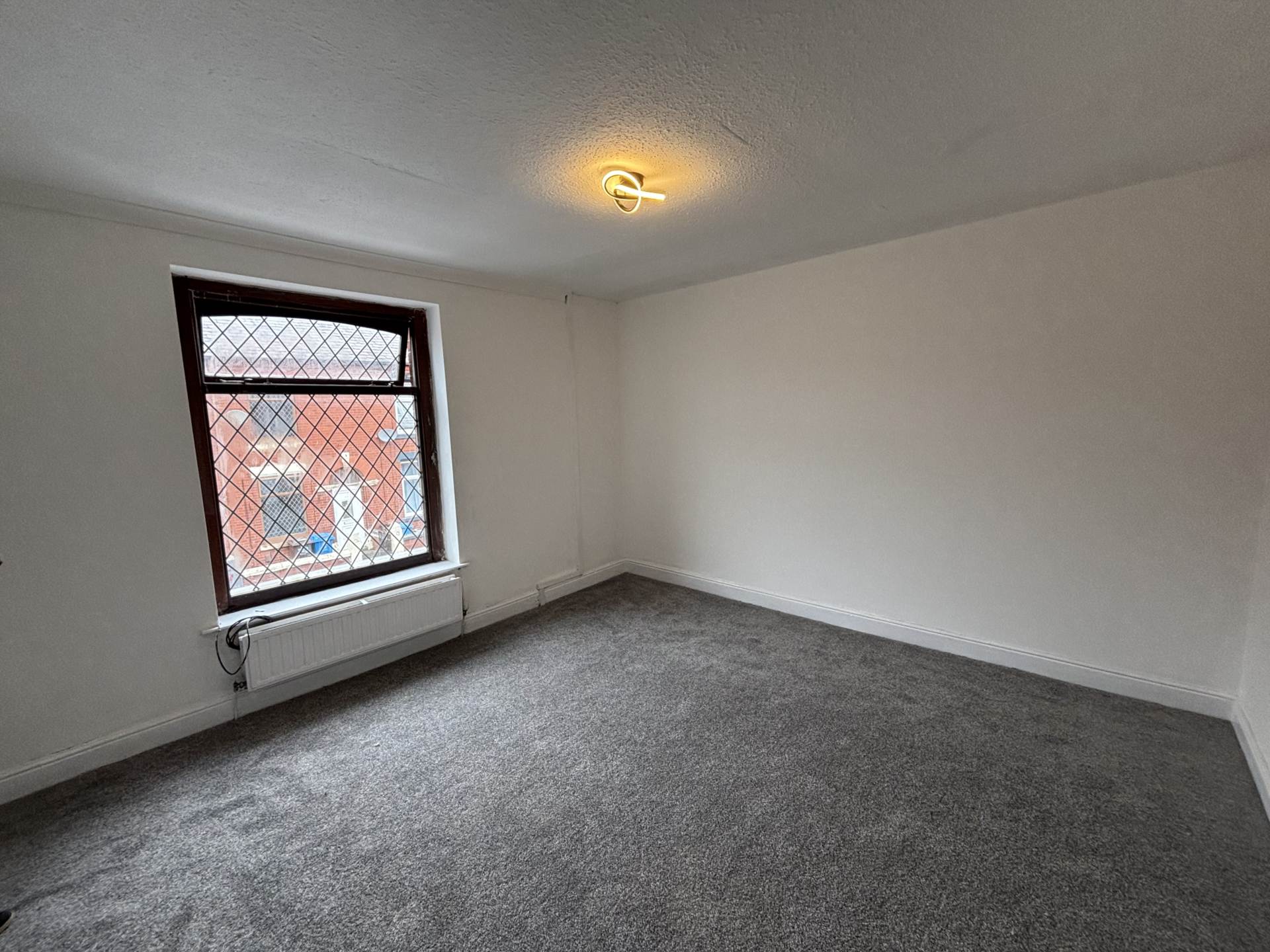 Coalshaw Green Road, Oldham, Image 6