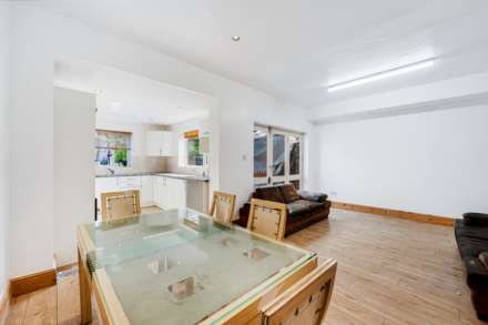 Harrogate Avenue, Prestwich, Image 5