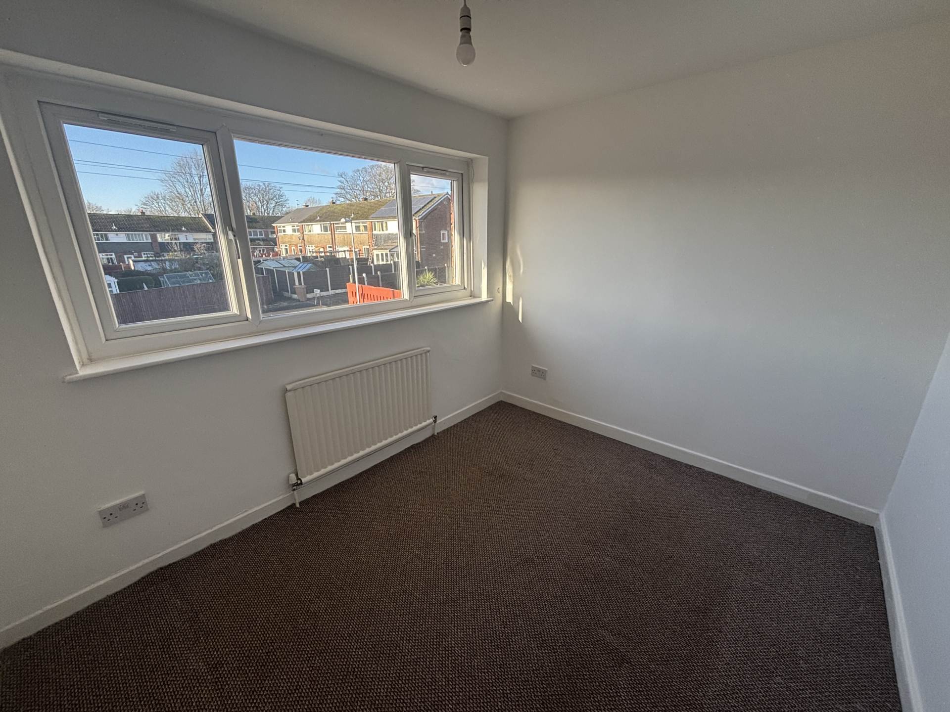 Sandygate Close, Swinton, Image 12