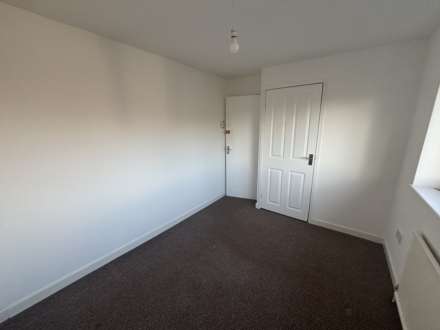 Sandygate Close, Swinton, Image 13