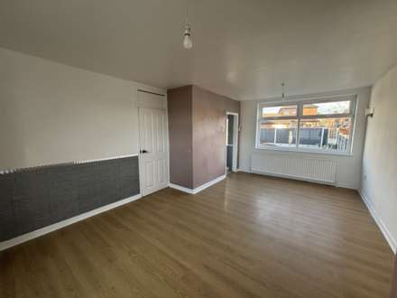 Sandygate Close, Swinton, Image 4