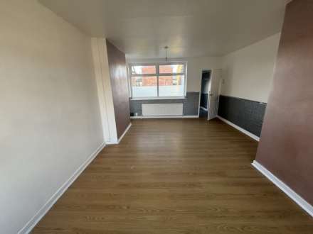 Sandygate Close, Swinton, Image 6