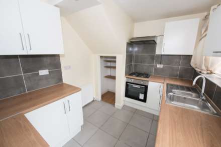 Sandygate Close, Swinton, Image 7