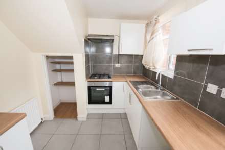 Sandygate Close, Swinton, Image 8