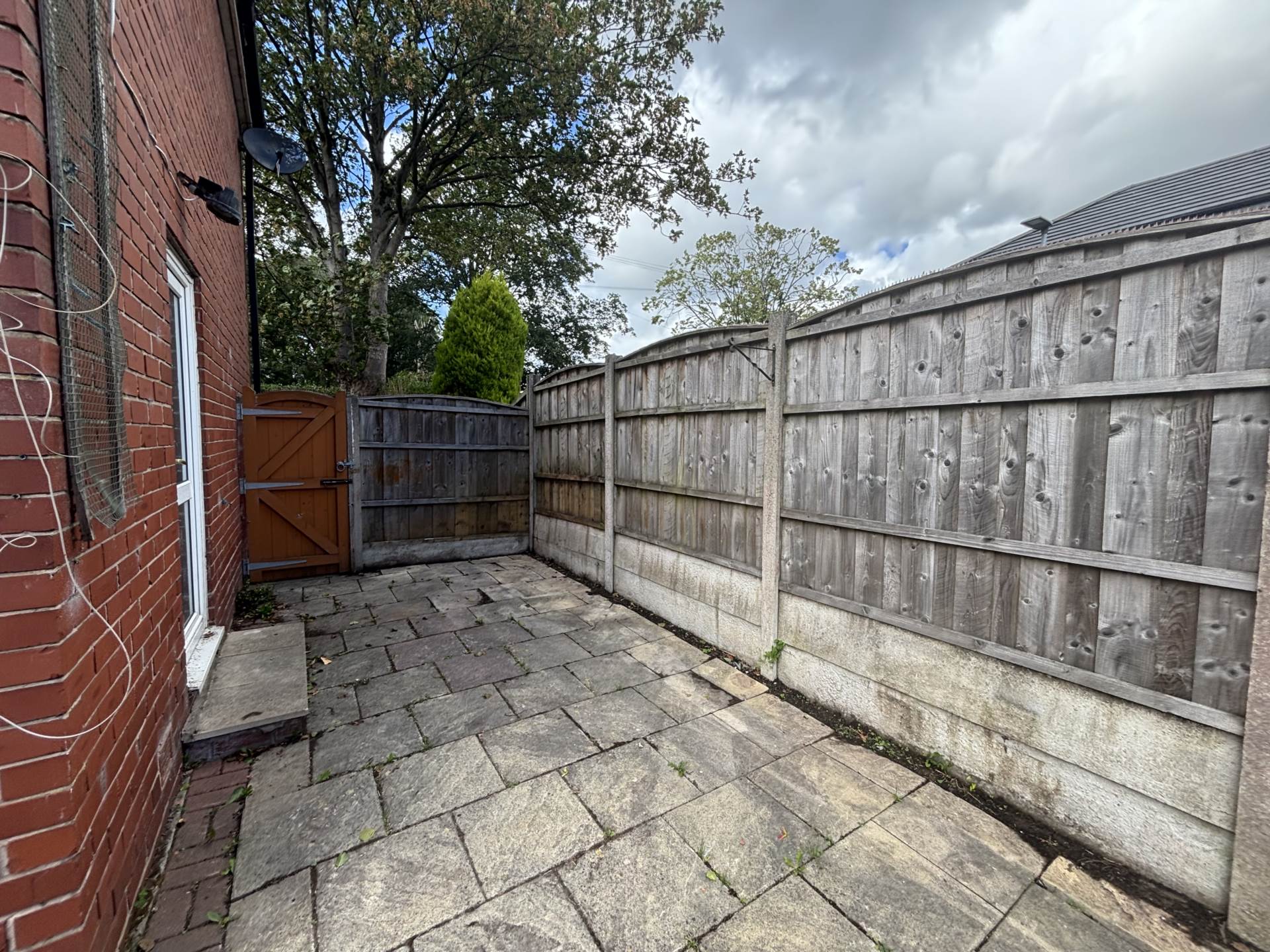Thatch Leach Lane, Whitefield, Image 15