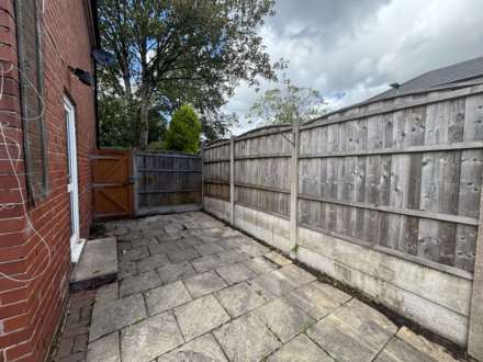 Thatch Leach Lane, Whitefield, Image 15