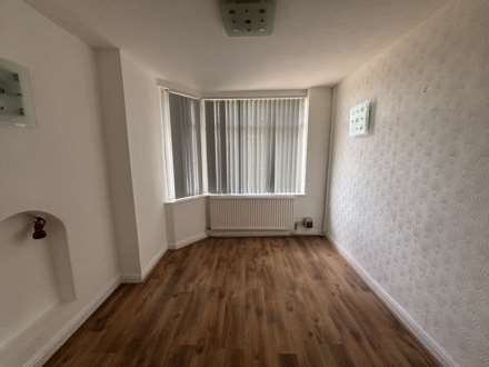 Thatch Leach Lane, Whitefield, Image 5