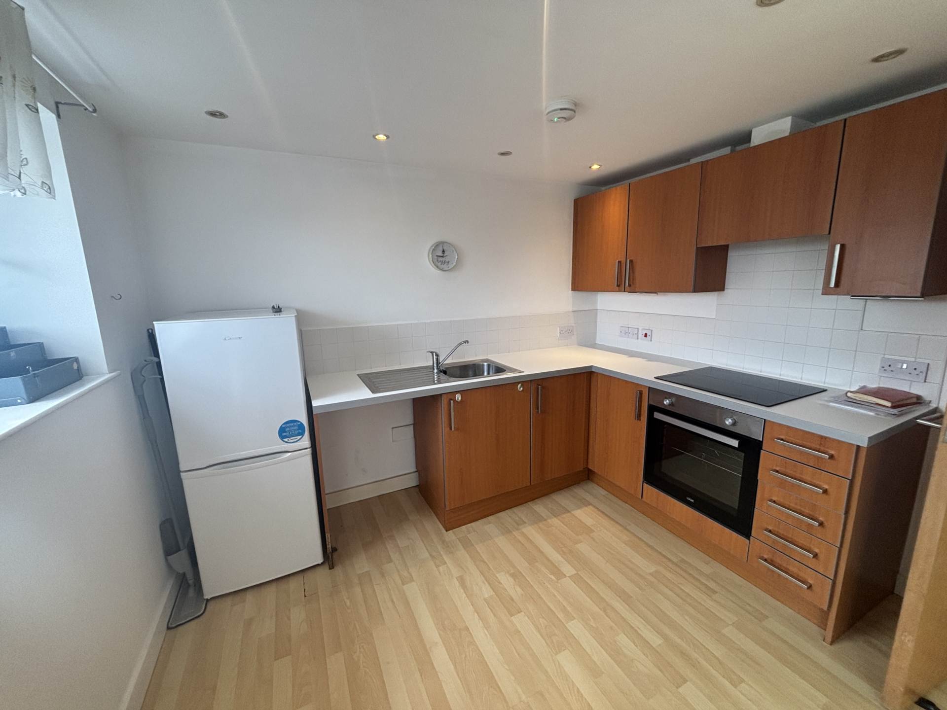 Lakeside Rise, Manchester, Image 4