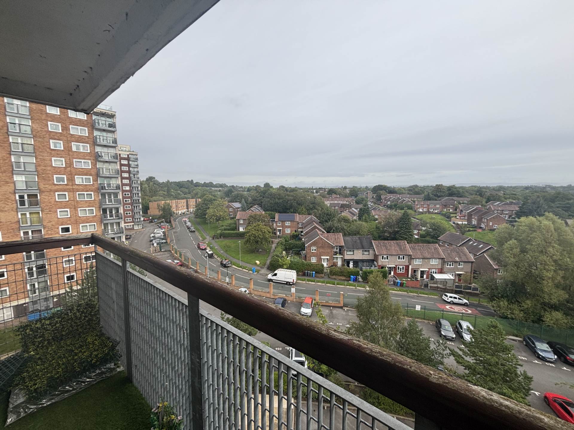 Lakeside Rise, Manchester, Image 8