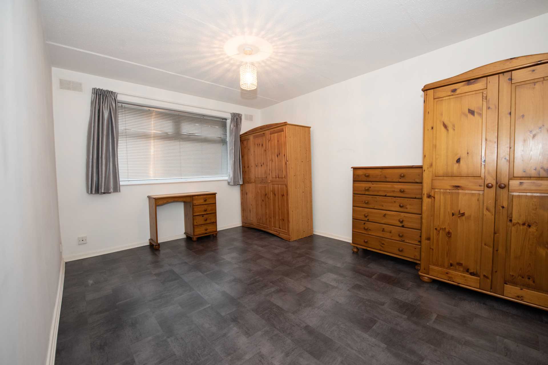 Hilton Lane, Prestwich, Image 10