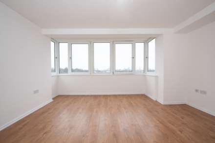 2 Bedroom Flat, Peninsula Building, Kersal Way, Salford