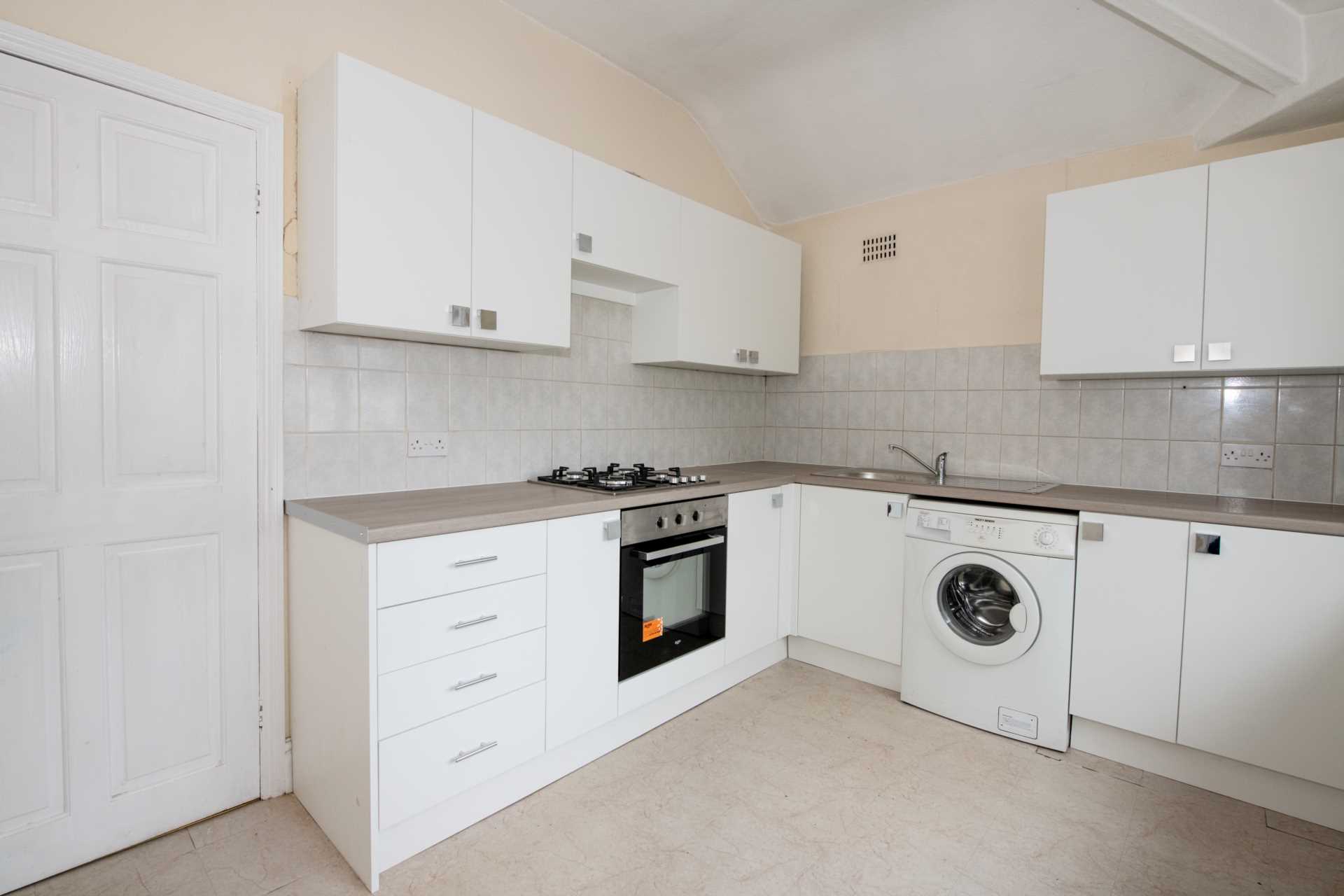 Flat 2, 30 Lichfield Drive, Manchester, Image 8