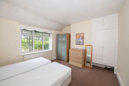 Flat 2, 30 Lichfield Drive, Manchester, Image 12