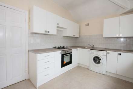 Flat 2, 30 Lichfield Drive, Manchester, Image 8