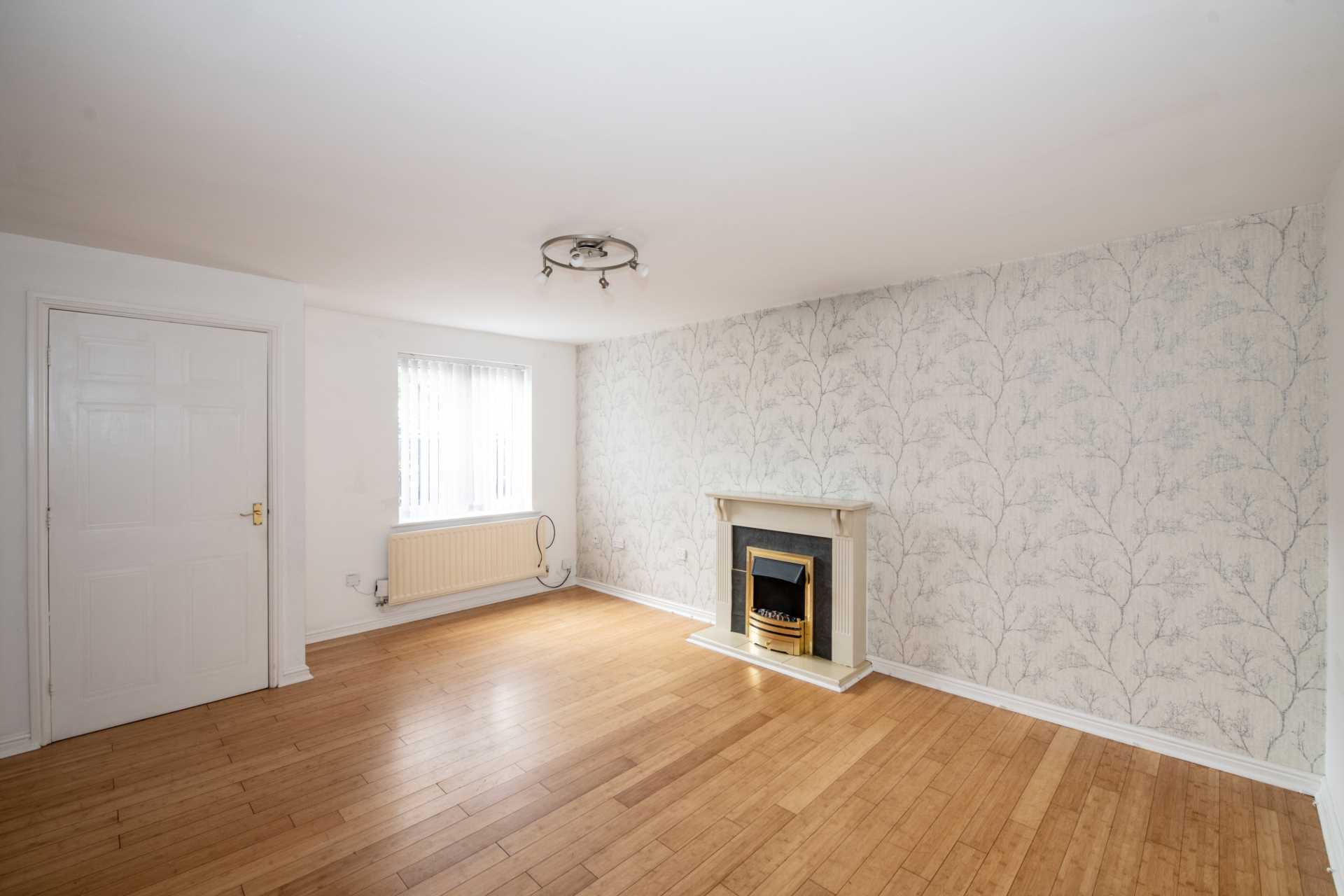 Greendale Drive, Radcliffe, Image 4