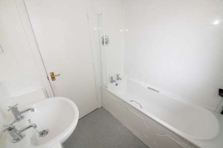 Greendale Drive, Radcliffe, Image 13