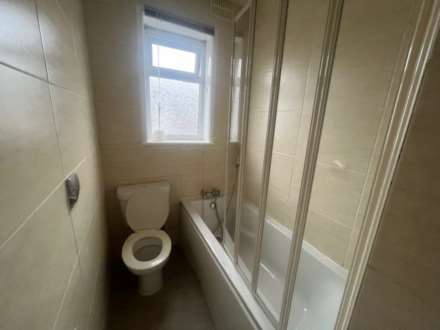 Holland Street, Radcliffe, Image 4