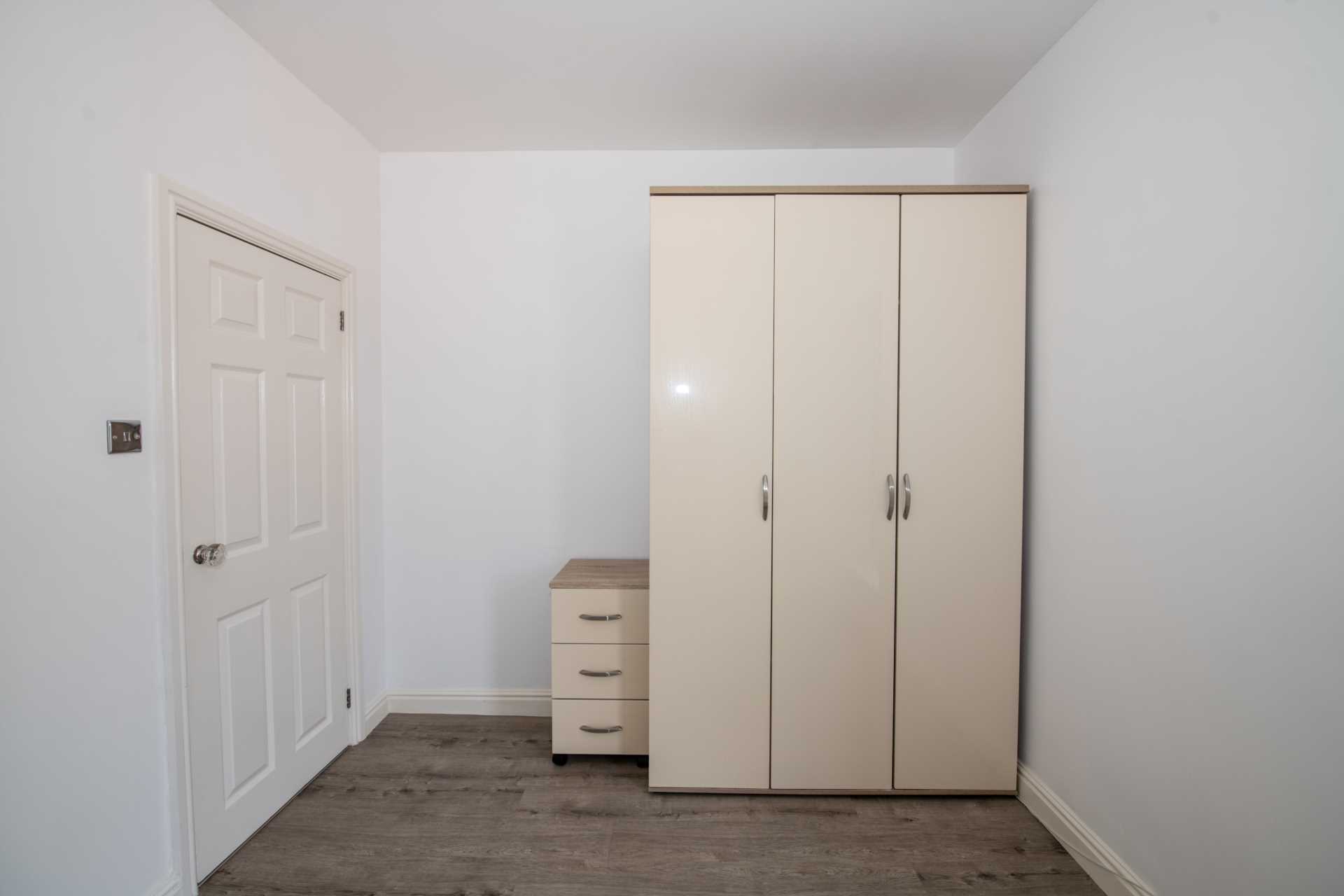 St Pauls Rise, Salford, Image 17