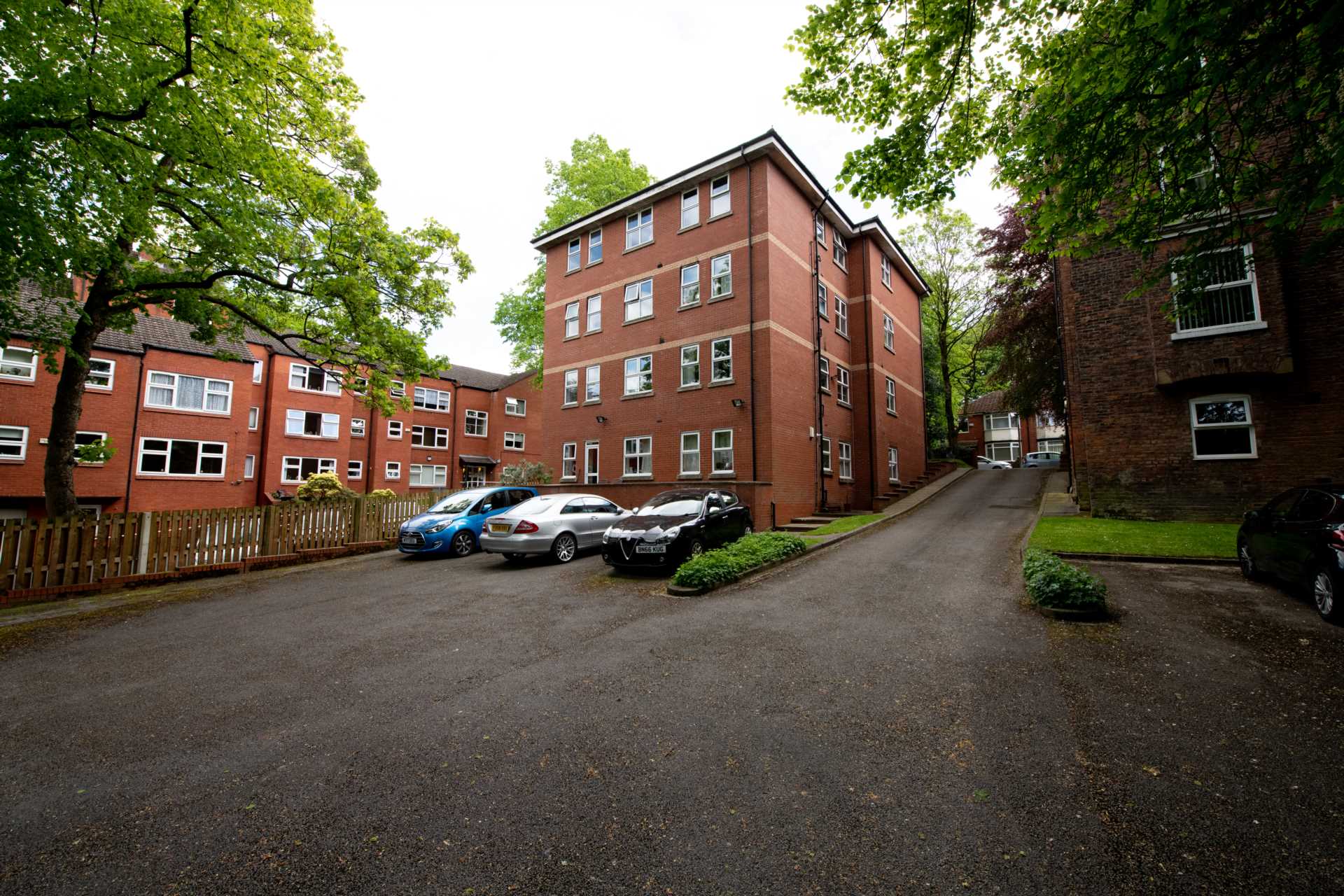 St Pauls Rise, Salford, Image 3