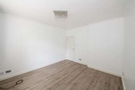 St Pauls Rise, Salford, Image 8