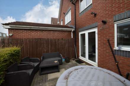 Astbury Close, Bury, Image 16