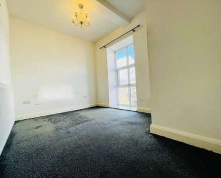 Bow Street, Oldham, Image 10