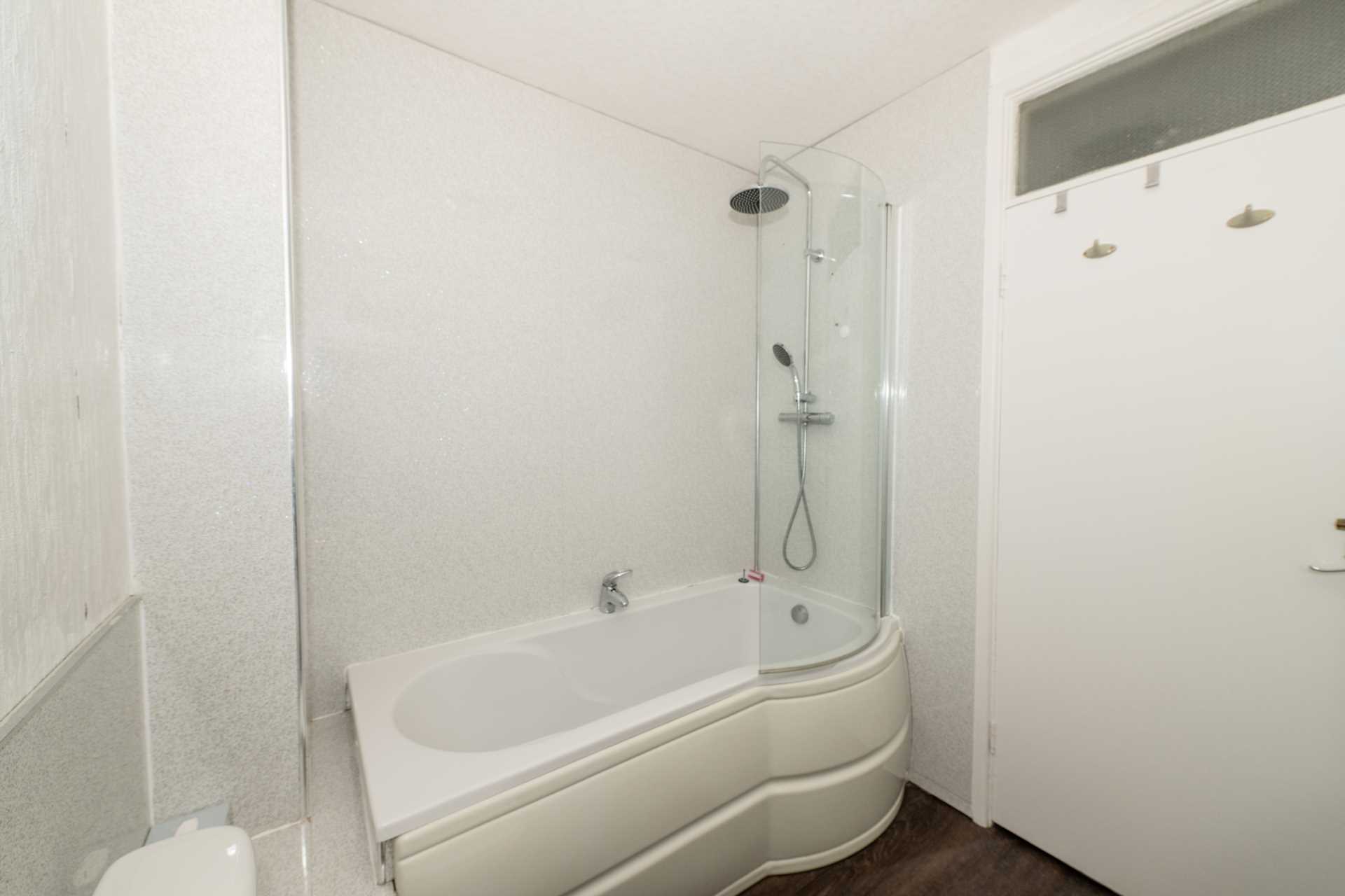 Park Lane Court, Bury New Road, Image 15