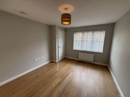 Racecourse Way, Salford, Image 2