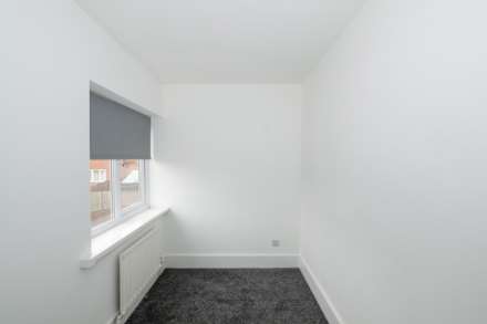 Abbey Crescent, Heywood, Image 10