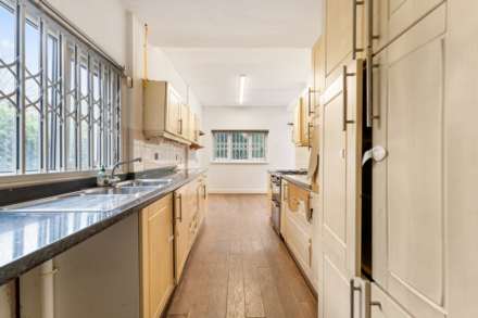 Canterbury Drive, Prestwich, Image 10