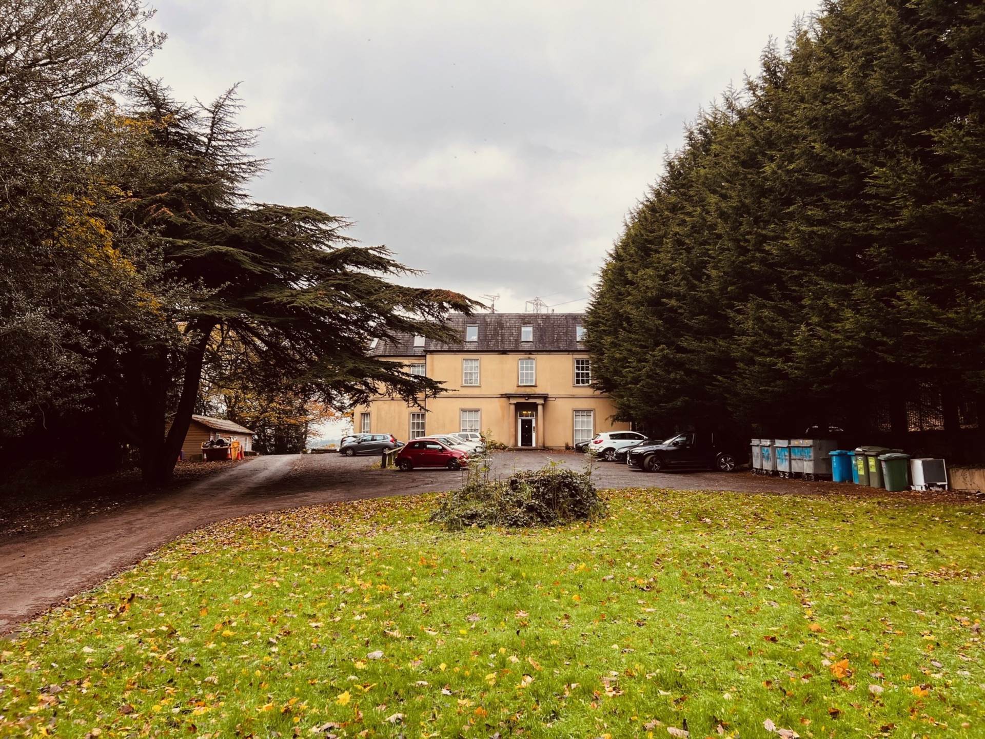 Ashgrove House, Elland, Image 3