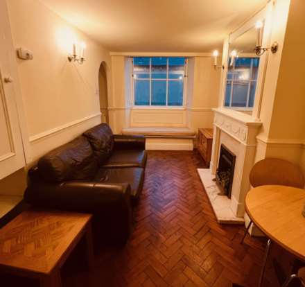 Ashgrove House, Elland, Image 10