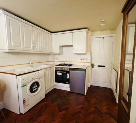 Ashgrove House, Elland, Image 8