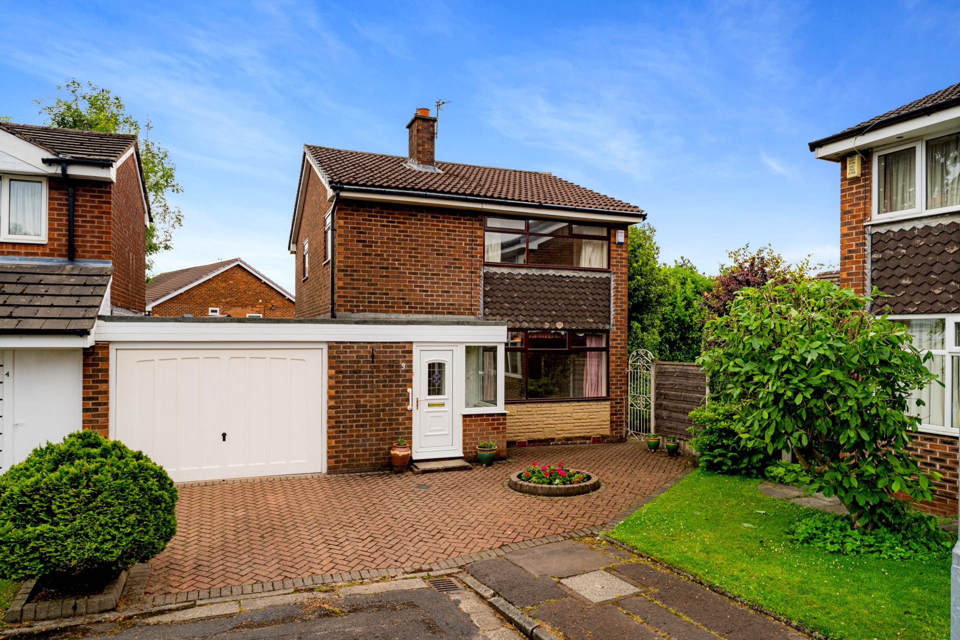 Dunscar Close, Whitefield, Image 1