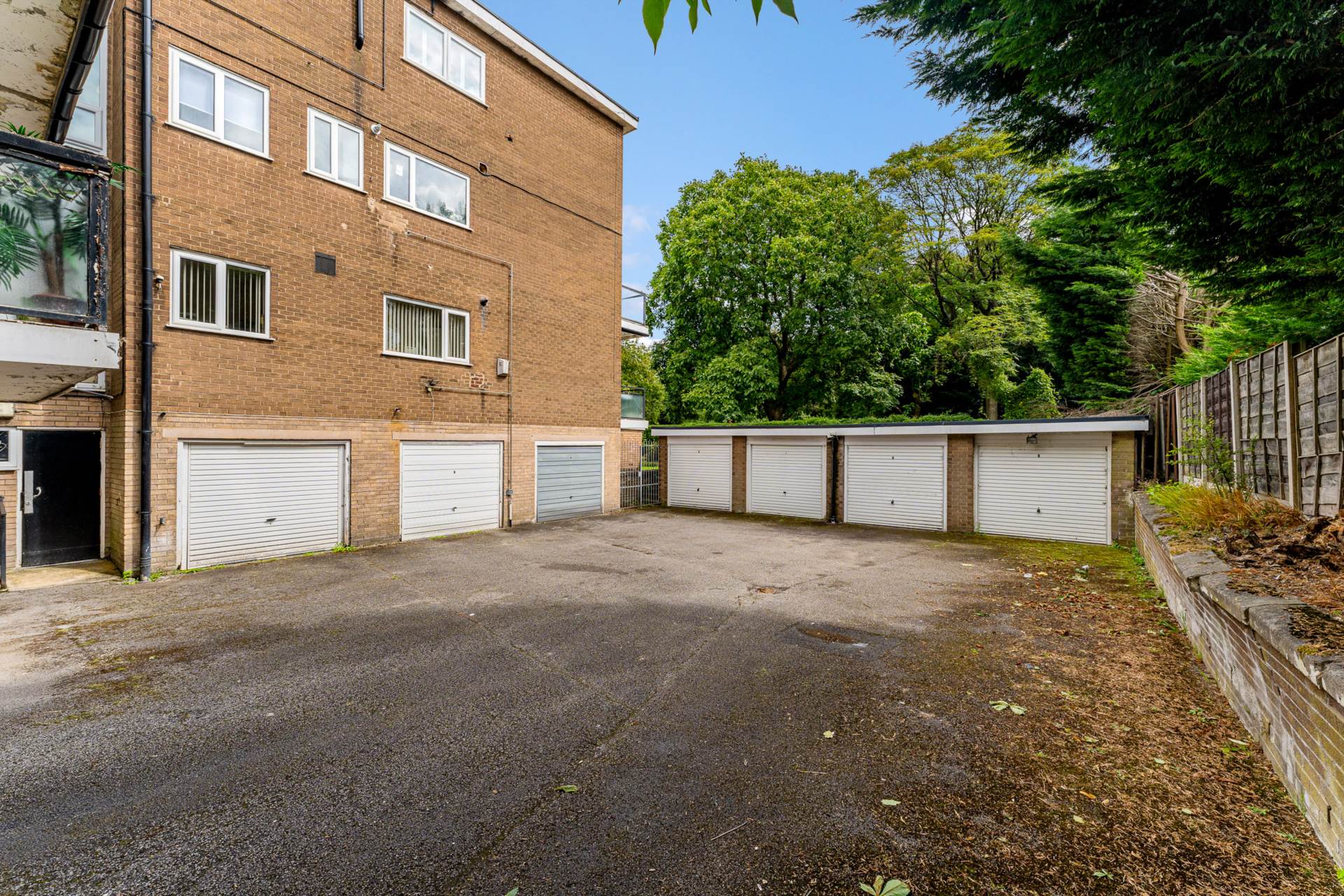 Lakeside Court, Old Hall Road, Broughton Park, Image 15