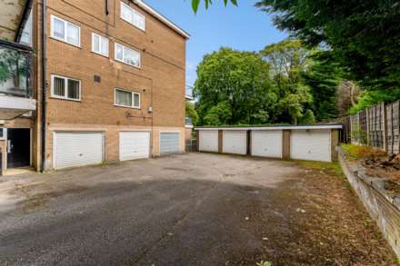 Lakeside Court, Old Hall Road, Broughton Park, Image 15