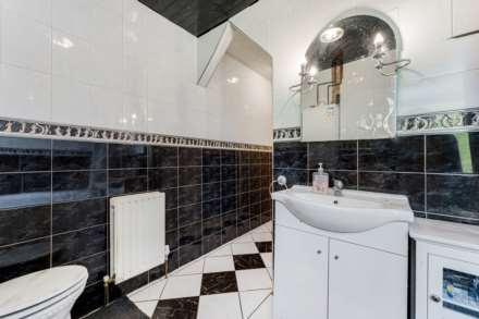 Polefield Grove, Prestwich, Image 16