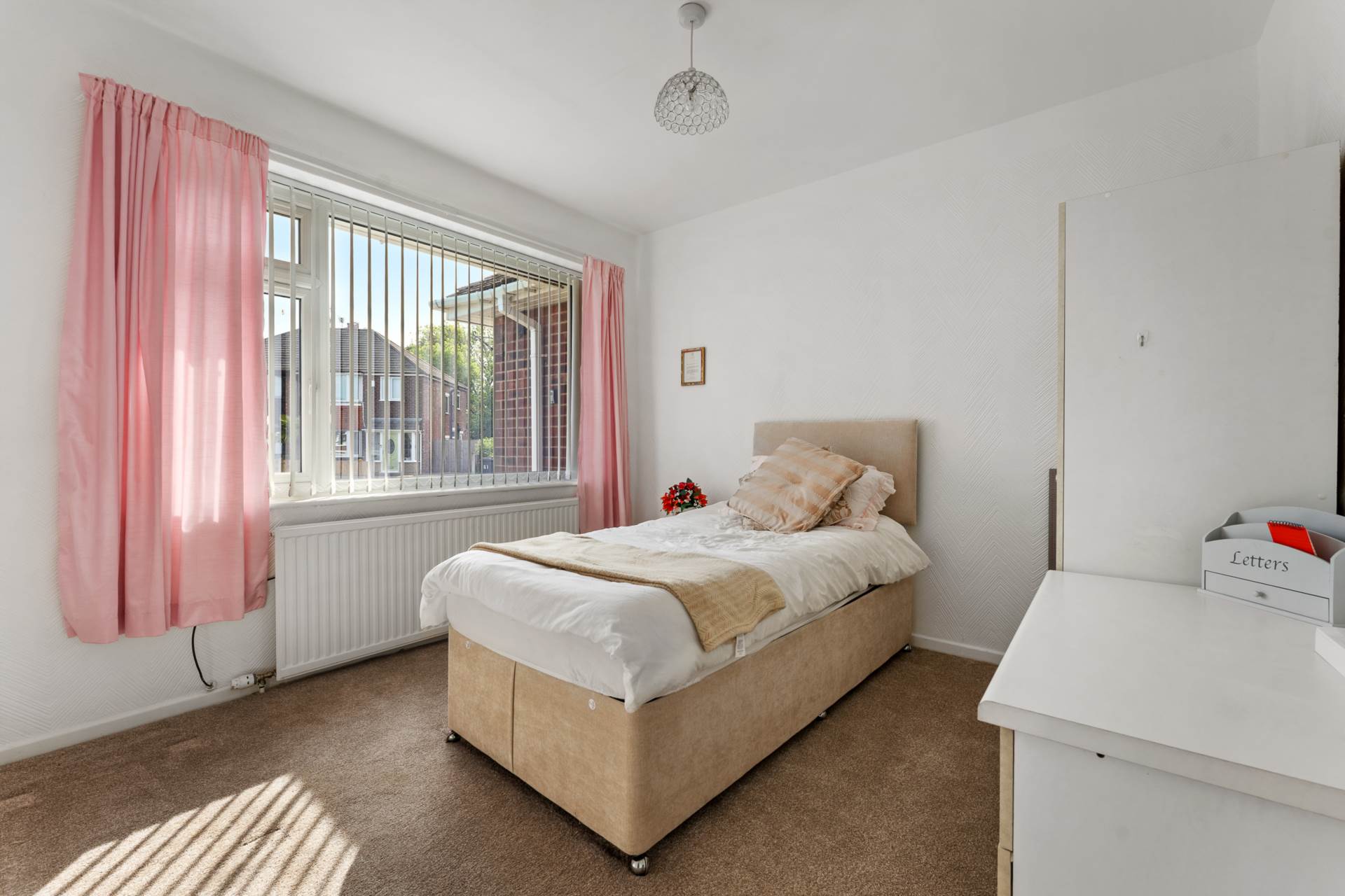 Dempsey Drive, Unsworth, Image 12
