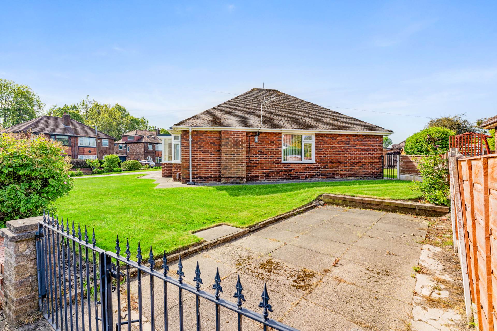 Dempsey Drive, Unsworth, Image 22