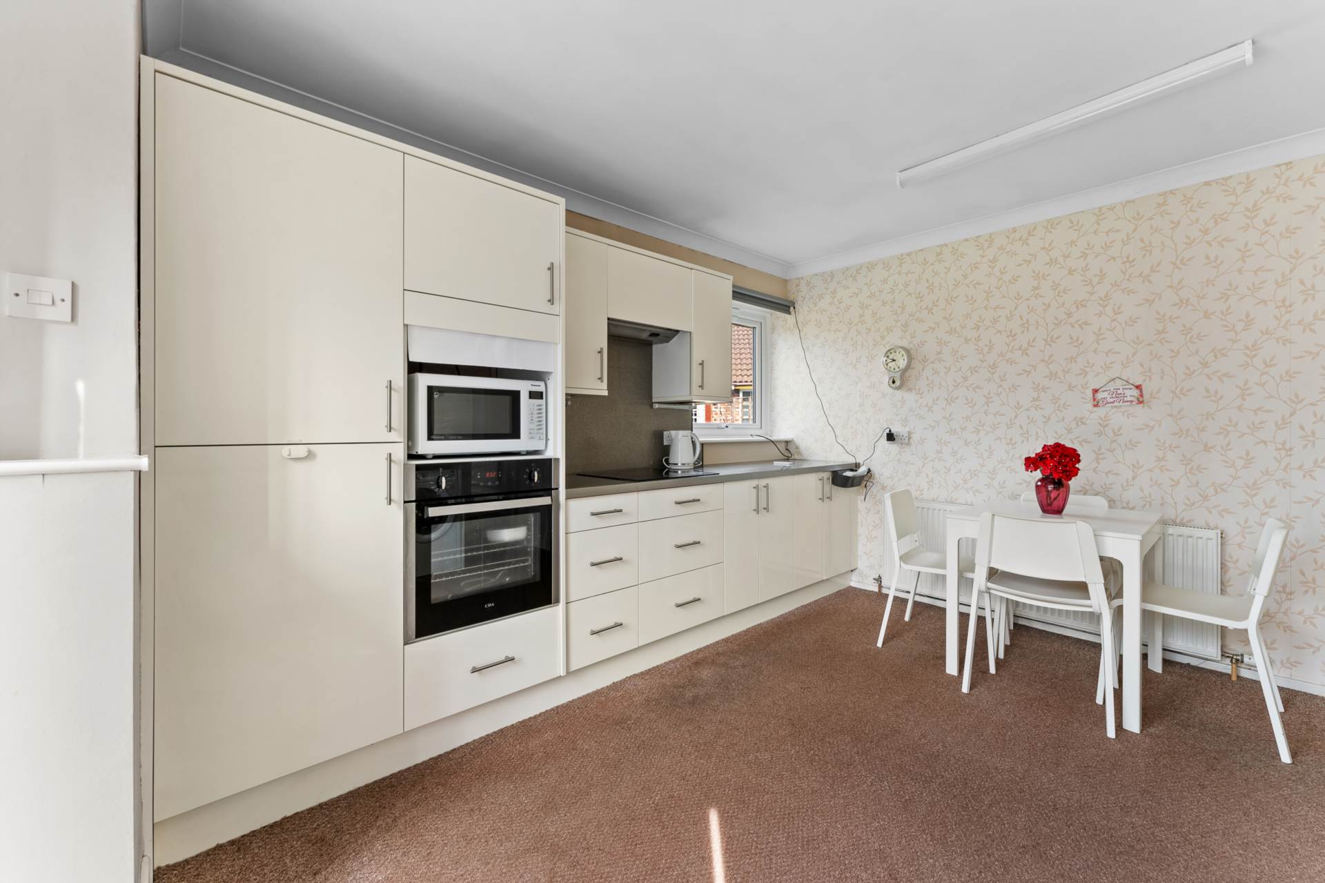 Dempsey Drive, Unsworth, Image 9