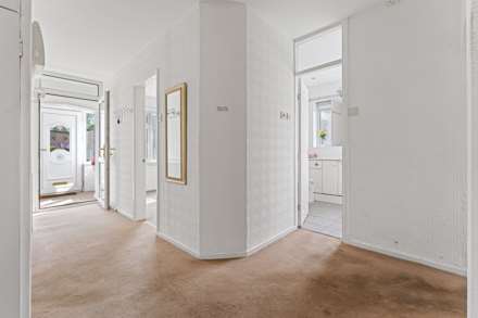 Dempsey Drive, Unsworth, Image 3