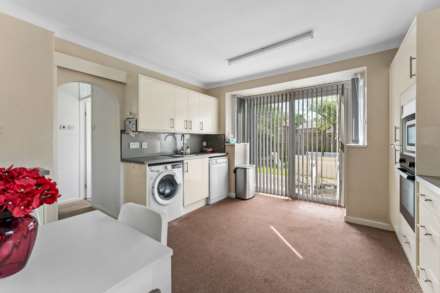 Dempsey Drive, Unsworth, Image 7