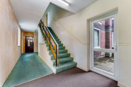 Ravenhurst, Salford, Image 16