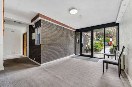 Ingeldende Court, Broughton Park, Image 21