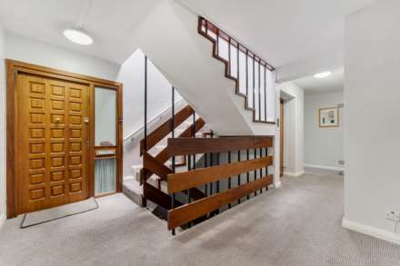 Ingeldende Court, Broughton Park, Image 22